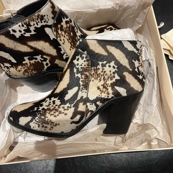 NEW Loeffler Randall Calf Hair Ankle Boots 8 - Picture 13 of 16